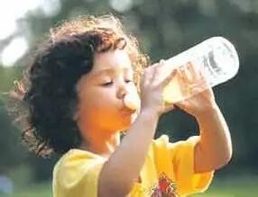 宝宝喝水这件事看似小，其实也有很多学问！